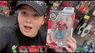 BRAND NEW WWE FIGURES!!! WWE FIGURE HUNT AT WALMART! 4/11/23