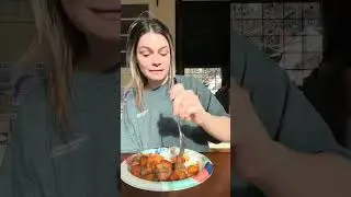Monday morning/afternoon#vlog eat lunch with me! #mukbang #fyp #mom #monday #morningroutine #lunch