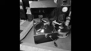 The Parlophone Laughing Record. That Kruschen Feeling. Parlophone 78rpm Record from 1923. VV50