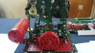 Meccano model of Single Cylinder Marine Engine