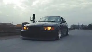 BMW e36 325i Stance on bags
