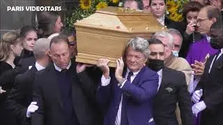 Jean Pierre Papin, Bernard Hinault, Basile Boli portent le cercueil de Bernard Tapie 6 octobre 2021