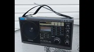 MAGNAVOX D2935 multi band radio FM-AM bands, HAM USB,SSB reception shows. Battery mode.No ext ant.