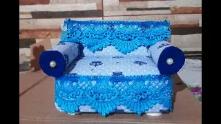 DIY Sofazinho de caixa de leite peso de porta