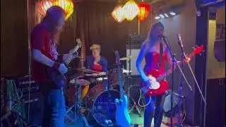 Siren Song (Live) by Fyzz Wallis Band