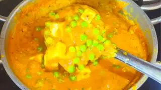 ऐसे बनाओ मटर पनीर जो होटल से भी ज़्यादा टेस्टी लगे | Dhaba Style Matar Paneer Recipe