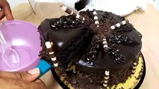 Walmart Ultimate Chocolate Ganache Cake Food Review & Taste Test