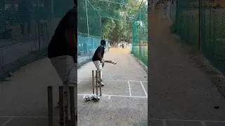 Never let the bowler settle 🏏❌ #cricket #shortsfeed #shorts