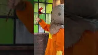 Spirit Halloween- Sam’s Lollipop