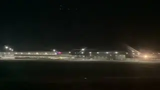 Midnight landing at Detroit (DTW) +taxi 757-300 n594nw