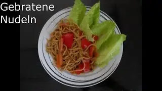 Kochen Gebratene Nudeln Vegetarisch/Cooking Vegetarian fried noodles/Kua Mi