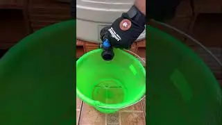 Cambio de v&aacute;lvula multi conector de tinaco