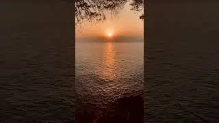 may this be a moment of meditation in your day 🍯🍯🍯 #ryx #nature #sunset #meditation