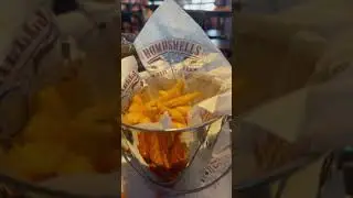 Bombshells Restaurant Sports Bar in Houston has Good Buffalo Hot Wings in Houston Bombshells Girls