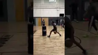 Z Wade with the FOOTWORK! 😤 #jushoop #shorts