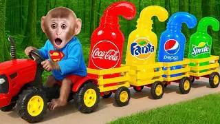 Beb&eacute; Mono Baba come gelatina arco&iacute;ris y juega con un patito tierno en casa - MONO BABA ESP