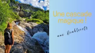 La majestueuse cascade du Dar aux Diablerets, un joyau naturel.