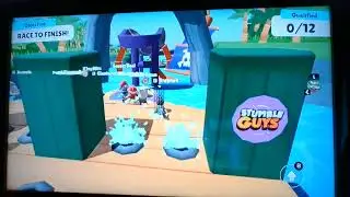 Stumble Guys with Jurassic World  Raptor Skin @MarioBrosSteverailfan
