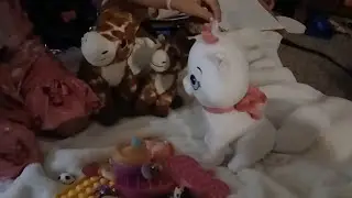 Karen Tries To RUIN The Giraffes Shopping Trip 
