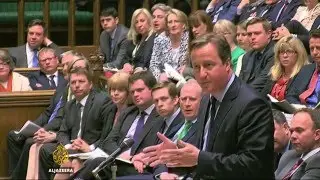 Panama Papers: UK's Cameron fights back in parliament