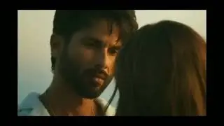Kriti Sanon and Shahid Kapoor Kiss Scene in Teri Baaton Mein Aisa Uljha Jiya