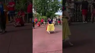 Snow White in Magic Kingdom #disney #shorts #fyp #magickingdom #snowwhite #parade #character #travel