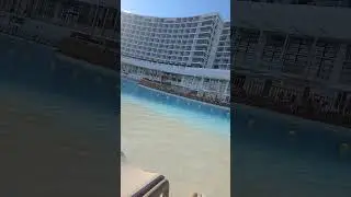 at cancun #remix #music #electronicmusic #rave #housemusic #funny #lifeisbutadream #roblox #comedy