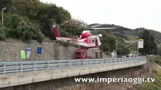 Elisoccorso vigili del fuoco liguria in azione a Marina di Aregai