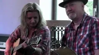 Cajun Roosters and Steve Riley - Separation Waltz
