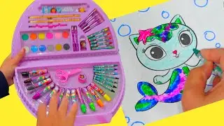Gabby&rsquo;s Dollhouse Coloring Book + Activities for Kids with Watercolors, Crayons, and Markers