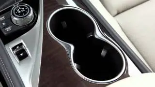 2016 Infiniti Q50 HEV -  Interior Storage