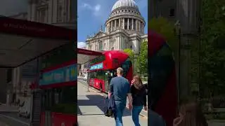 This is the iconic London landmark that fill my heart with love🇬🇧☀️#iconic #shorts #viral #london