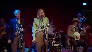 Heebie Jeebies performed by Annie and the Fur Trappers at Lou's Harvard Square