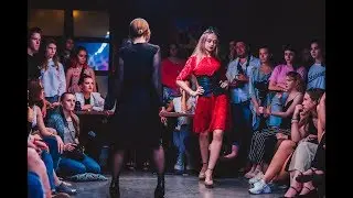 RUNWAY FEMALE BATTLES | #ferrevogueball2017