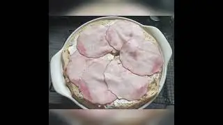 Sommerlich gef&uuml;lltes Fladenbrot