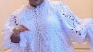КАК ПРИШИТЬ ПЕТЛИ ДЛЯ ПУГОВИЦ НА ПЛАТЬЕ-ПРЯМОУГОЛЬНИК