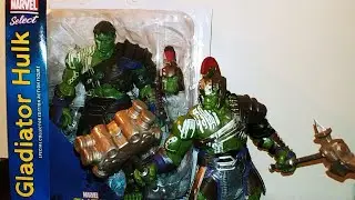 Marvel Select Gladiator Hulk and Marvel Legengs Gladiator Hulk baf comparison