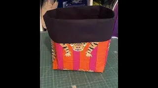 reversable fabric boxes (free sewing pattern)