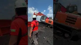 Excavator HITACHI #automobile #tambangbatubarakalimantantimur #excavator 
