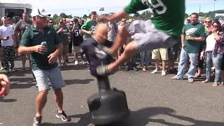 Eagles fans destroy Tony Romo dummy