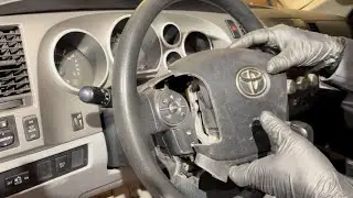 2007-2013 Toyota Tundra Steering Wheel Airbag And Horn Assembly Replacement Instructions