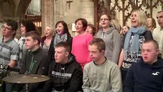 Fflashmob Gwanwyn y Cymry, Cadeirlan Bangor, Camera Hafod Lon
