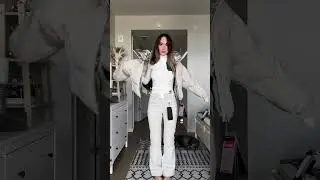 unpacking my fancy ski suit 🎿 #fashion #skisuit #fashiontrends #outfit
