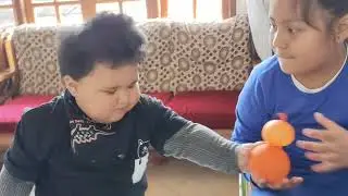 Играем с уточкой из воздушного шарика 😍 10:28 утра, суббота, 14.02.26