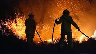 Hundreds of firefighters battle out-of-control blaze in Western Victoria