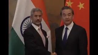 China Calls on India, Pakistan to Solve Disputes over Kashmir Peacefully