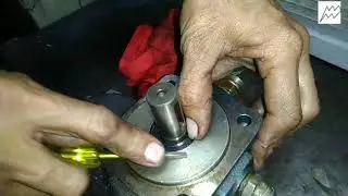 hydraulic pump maintenance | how to change hydraulic pump seal change