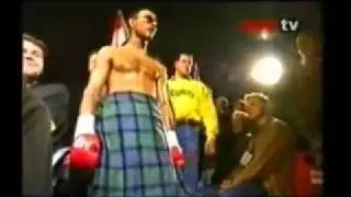 ENTRANCE Naseem Hamed vs Sergio Liendo