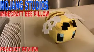 ✅  Mojang Studios Minecraft Bee Pillow  🔴