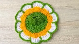 2 number flower woollen dress (for 0,1,2,3 number kanha ji)🌹